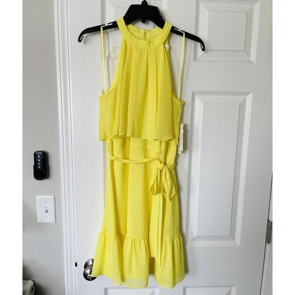 NWT Eliza J Halter Neck Sleeveless Popover Yellow Tiered Dress - Size 6 & 8 - Picture 1 of 3